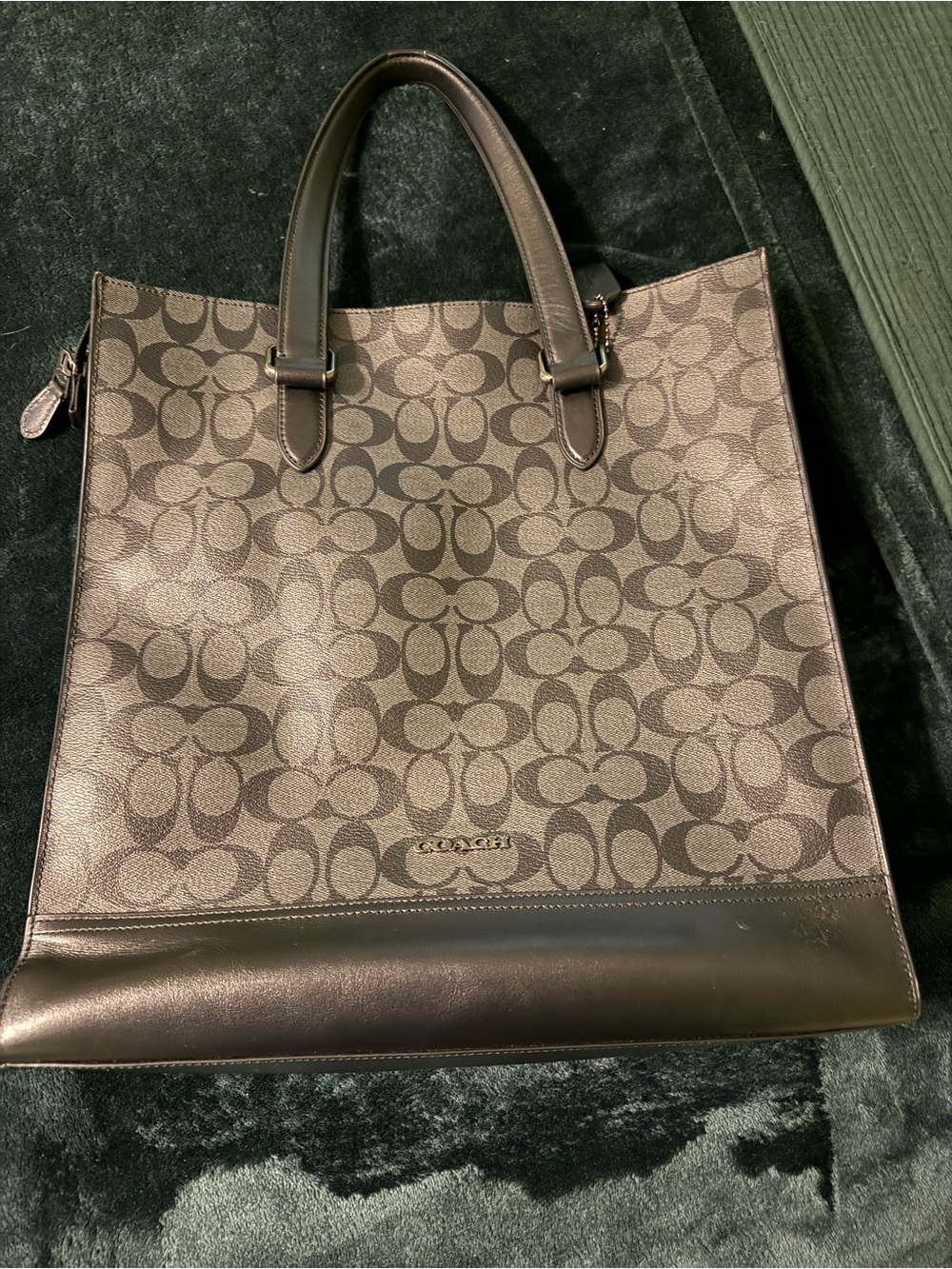 Unisex Coach Black Signature Messenger Tote with Adjustable Strap - Picture 4 of 4